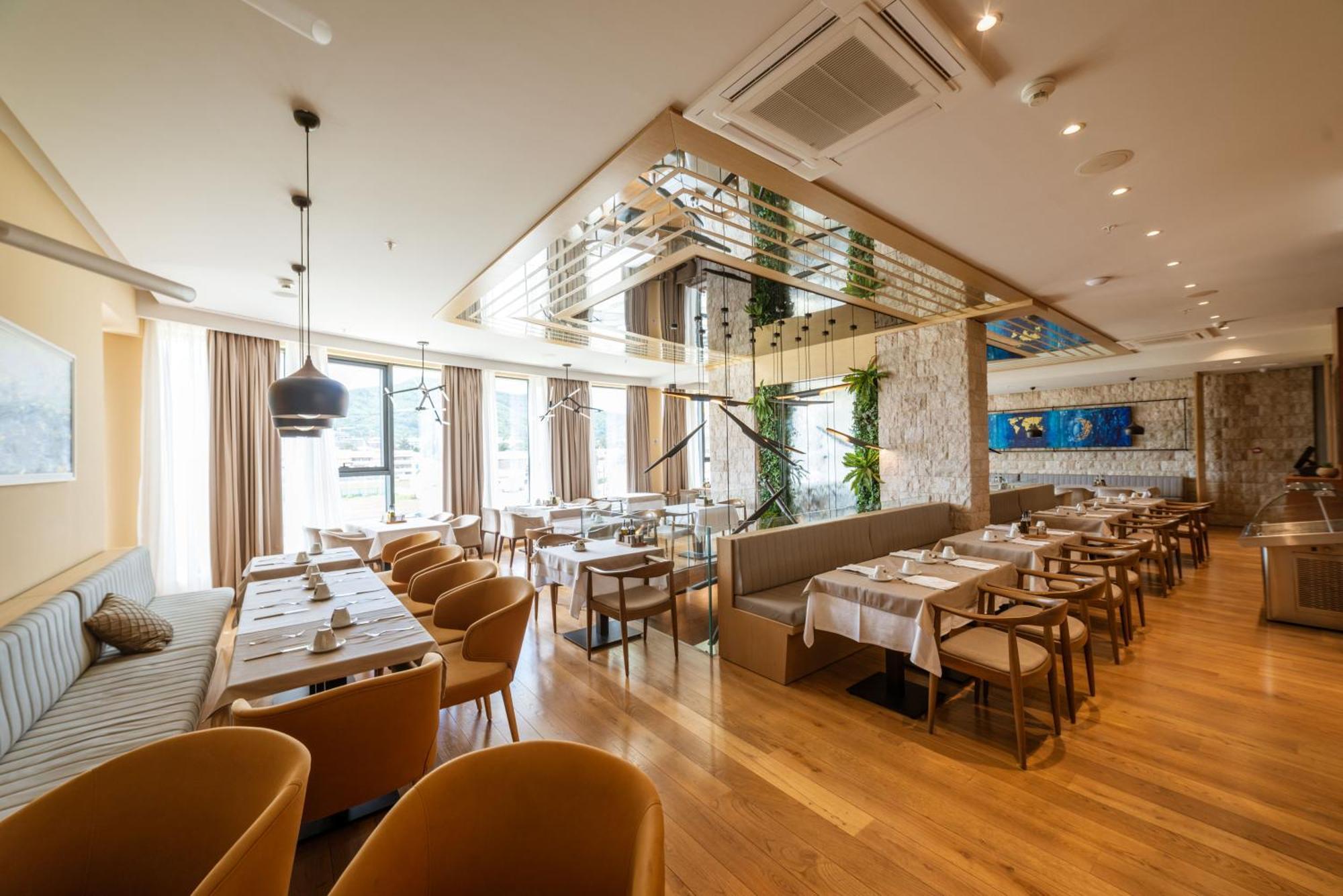 Hotel Imperial Conference & Spa Budva Exterior photo